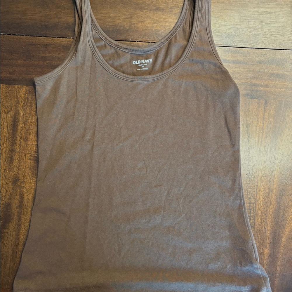 Old Navy Women's Dark Brown Tank Top. NEVER WORN!!